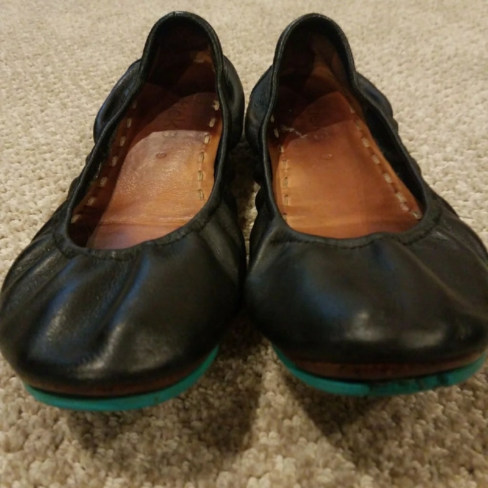 Black Tieks